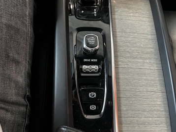 Image véhicule  Volvo XC60 (21)