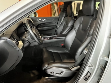 Image véhicule  Volvo XC60 (6)