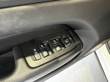 Image véhicule  Volvo XC60 (12)