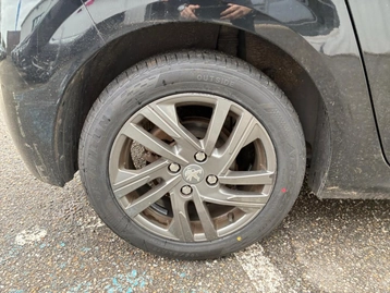 Image véhicule  Peugeot 208 (8)