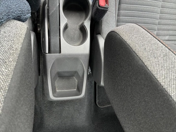 Image véhicule  Peugeot 208 (34)