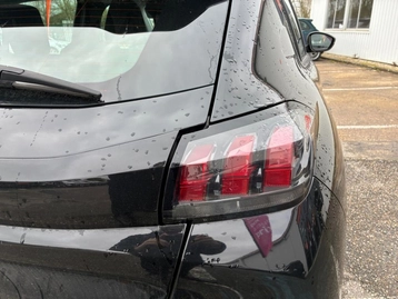 Image véhicule  Peugeot 208 (13)