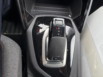 Image véhicule  Peugeot 208 (32)