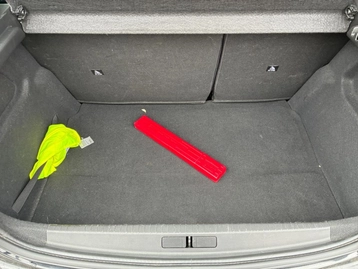 Image véhicule  Peugeot 208 (39)