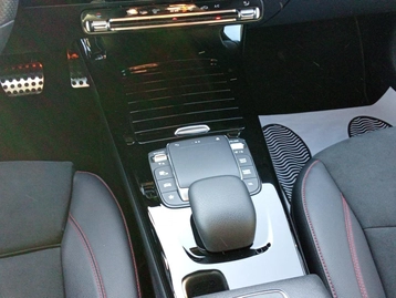 Image véhicule  Mercedes CLASSE A (27)