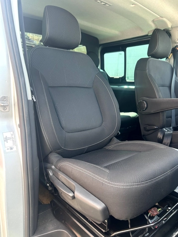 Image véhicule  Renault TRAFIC (12)