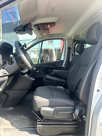 Image véhicule  Renault TRAFIC (13)