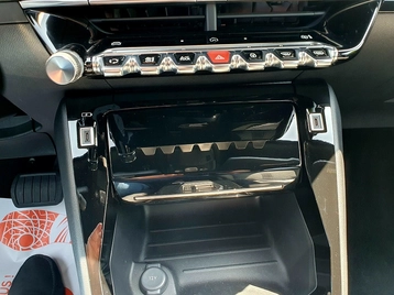 Image véhicule  Peugeot 2008 (16)