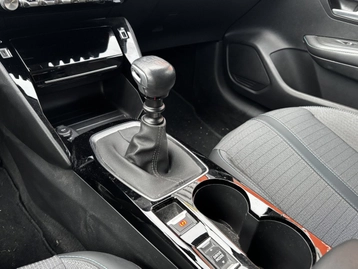 Image véhicule  Peugeot 208 (22)