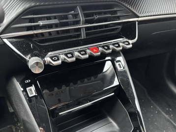 Image véhicule  Peugeot 208 (21)