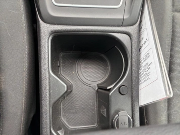 Image véhicule  Volkswagen GOLF (35)