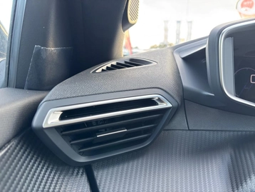 Image véhicule  Peugeot 2008 (13)