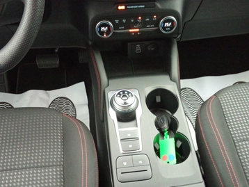 Image véhicule  Ford KUGA (36)