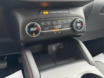 Image véhicule  Ford KUGA (12)