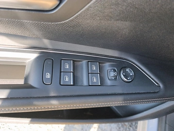 Image véhicule  Peugeot 5008 (21)