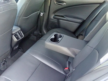 Image véhicule Lexus UX (25) Image véhicule Lexus UX (25)