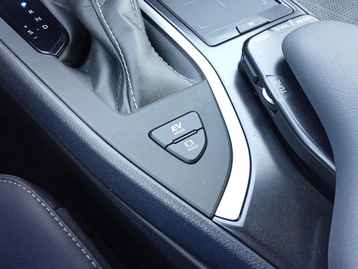 Image véhicule Lexus UX (38) Image véhicule Lexus UX (38)