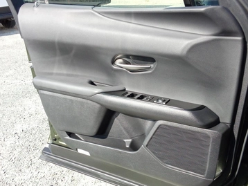 Image véhicule Lexus UX (54) Image véhicule Lexus UX (54)