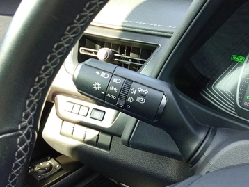 Image véhicule Lexus UX (50) Image véhicule Lexus UX (50)