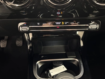 Image véhicule Mercedes CLASSE A (16) Image véhicule Mercedes CLASSE A (16)