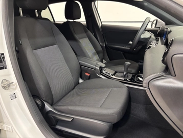 Image véhicule Mercedes CLASSE A (26) Image véhicule Mercedes CLASSE A (26)