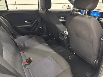 Image véhicule Mercedes CLASSE A (30) Image véhicule Mercedes CLASSE A (30)