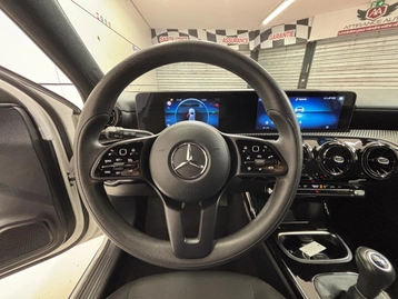 Image véhicule Mercedes CLASSE A (11) Image véhicule Mercedes CLASSE A (11)