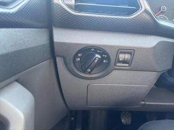 Image véhicule  Volkswagen T-CROSS (17)