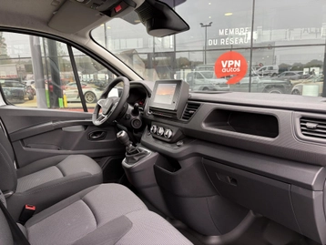 Image véhicule  Renault TRAFIC (29)