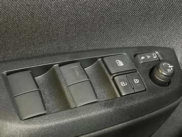 Image véhicule  Toyota YARIS CROSS (28)