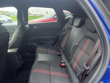 Image véhicule Renault CAPTUR (15) Image véhicule Renault CAPTUR (15)