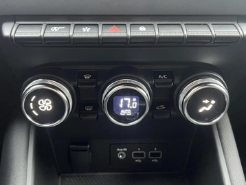 Image véhicule Renault CAPTUR (48) Image véhicule Renault CAPTUR (48)