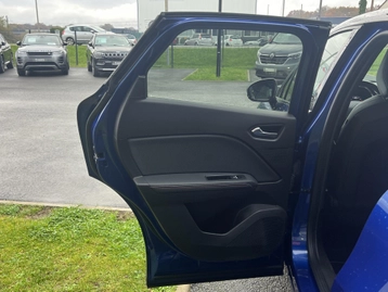 Image véhicule Renault CAPTUR (14) Image véhicule Renault CAPTUR (14)