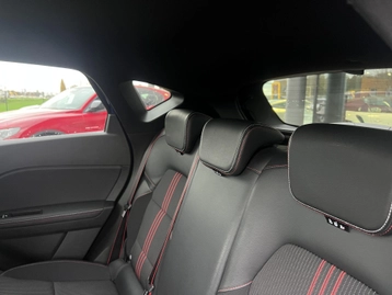 Image véhicule Renault CAPTUR (16) Image véhicule Renault CAPTUR (16)