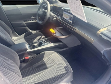 Image véhicule  Lancia YPSILON (17)