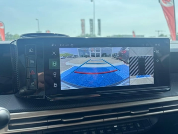 Image véhicule  Lancia YPSILON (33)