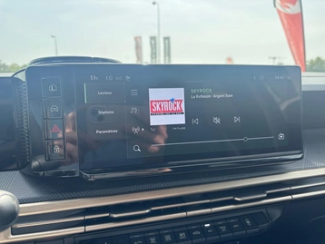 Image véhicule  Lancia YPSILON (28)