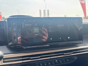 Image véhicule  Lancia YPSILON (30)