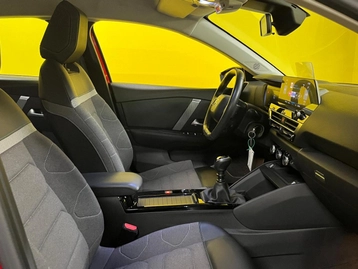 Image véhicule Citroën C4 (3) Image véhicule Citroën C4 (3)