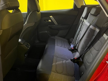 Image véhicule Citroën C4 (38) Image véhicule Citroën C4 (38)