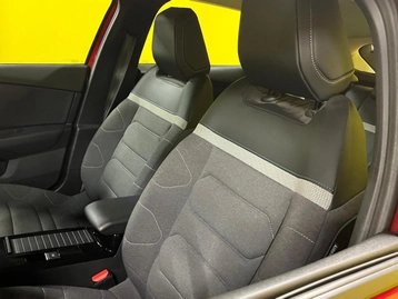 Image véhicule Citroën C4 (35) Image véhicule Citroën C4 (35)