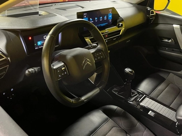 Image véhicule Citroën C4 (36) Image véhicule Citroën C4 (36)