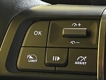 Image véhicule Citroën C4 (21) Image véhicule Citroën C4 (21)