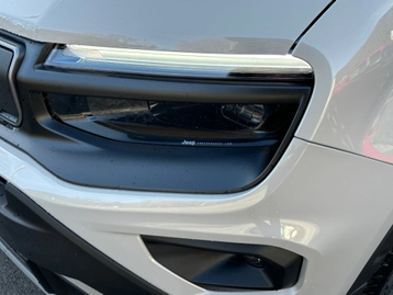 Image véhicule  Jeep AVENGER (18)