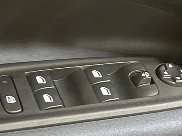 Image véhicule  Alfa Romeo JUNIOR (4)