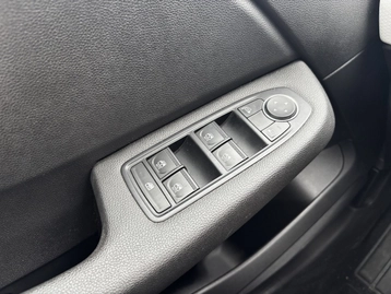 Image véhicule  Renault CLIO (25)