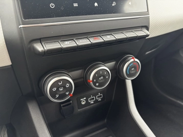 Image véhicule  Renault CLIO (19)