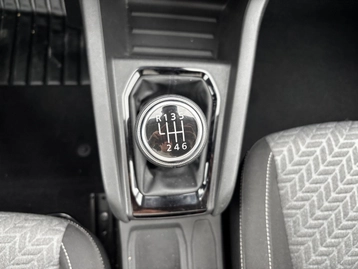 Image véhicule  Renault CLIO (21)