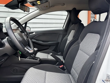 Image véhicule  Renault CLIO (3)