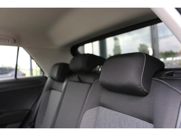 Image véhicule  Volkswagen T-ROC (42)